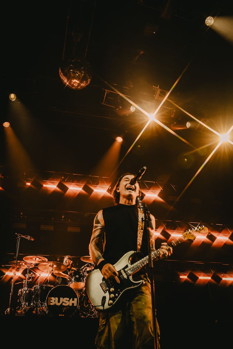 Bush performing live at AEC Theatre in Adelaide